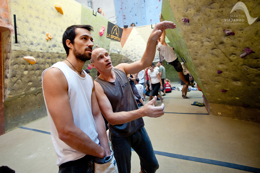 vertigo, open, lezecke, centrum, boulder, bouldering, umela, stena, boulder, pretek